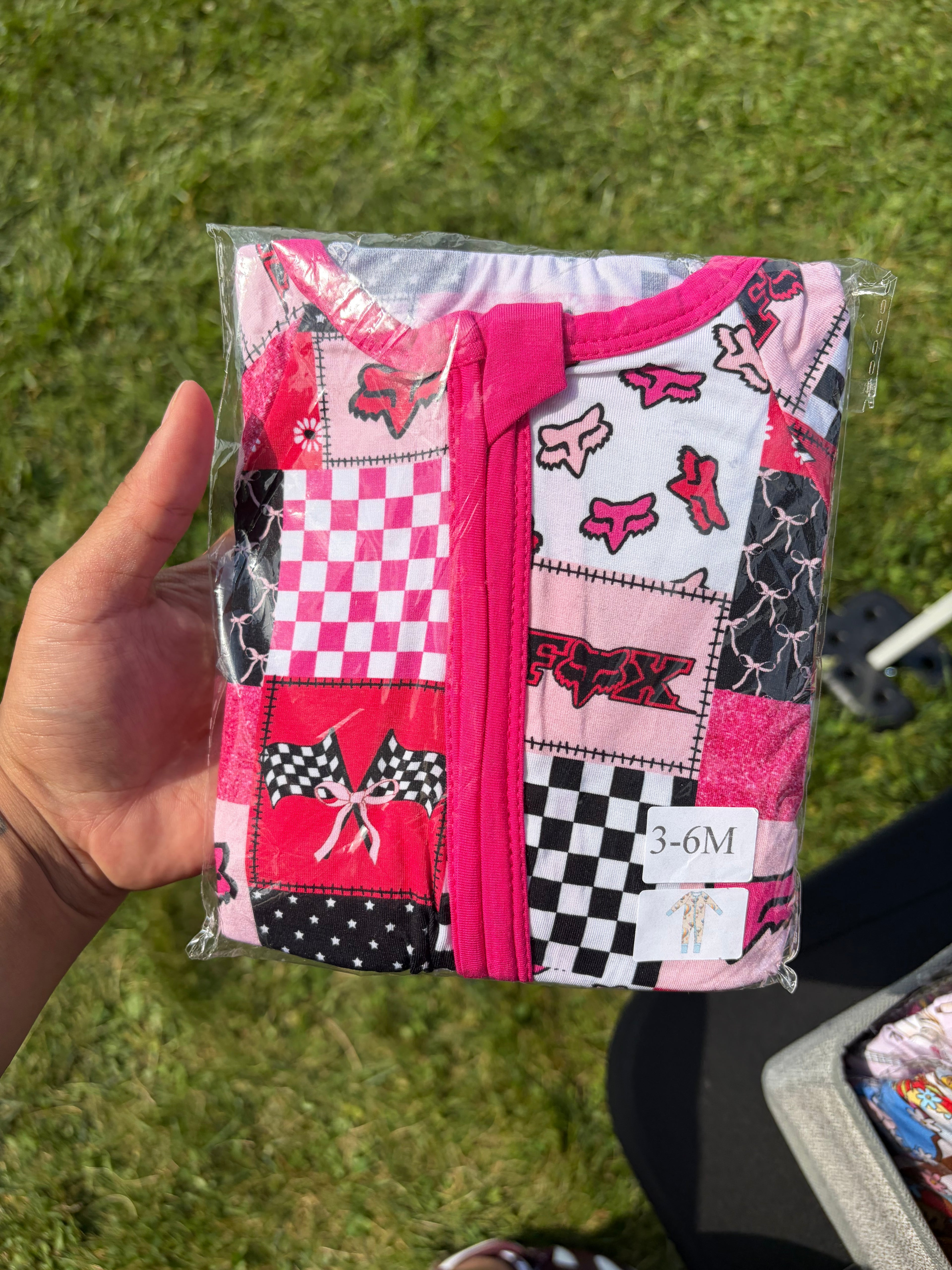 Pink FOX zippy