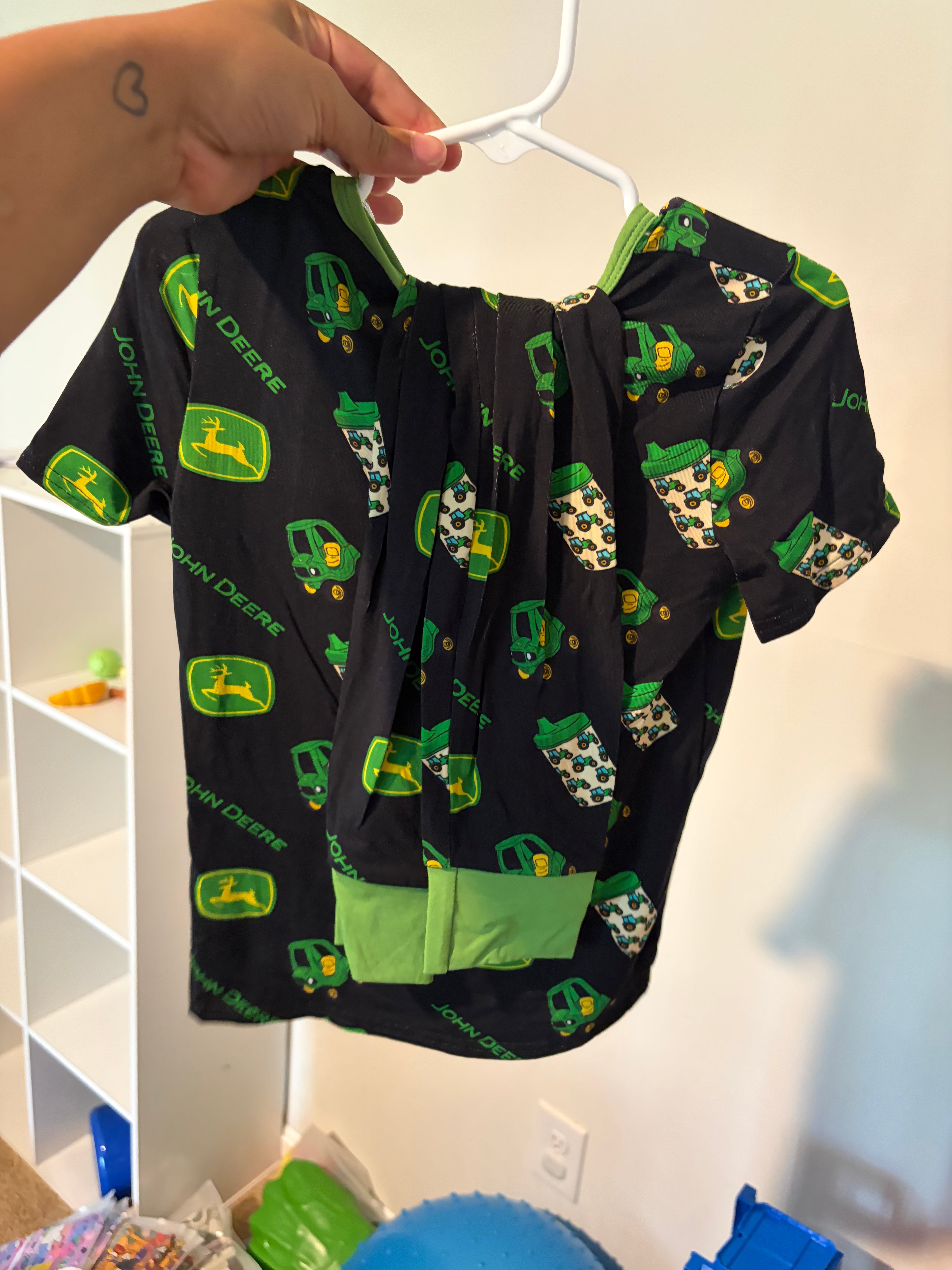 John Deer Short Set